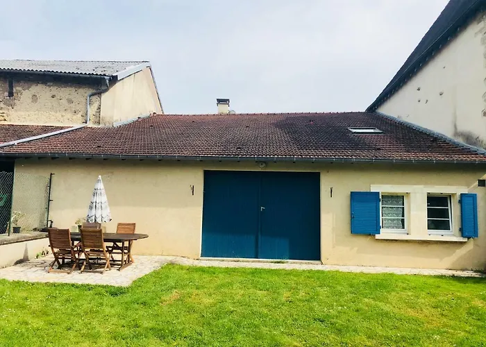 De La Grande Fontaine Casa de Férias Isches